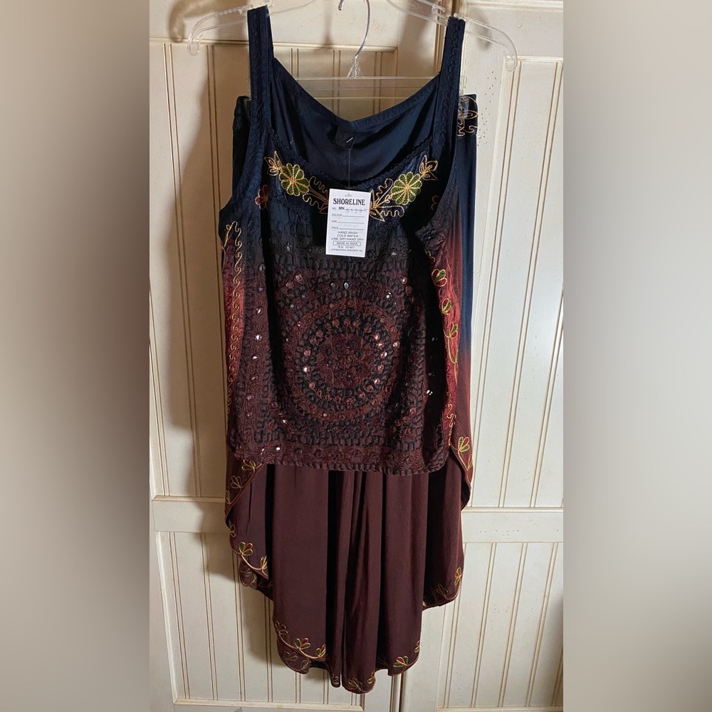 Women’s casual beach wear, harem type outfit one-size.